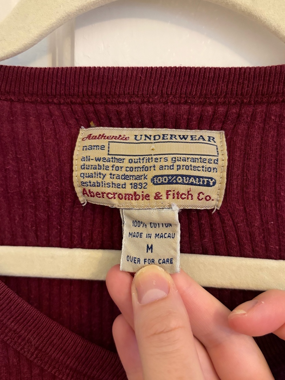 Vintage 90s Y2K Abercrombie & Fitch maroon sweater 100% cotton size M - Picture 2 of 3
